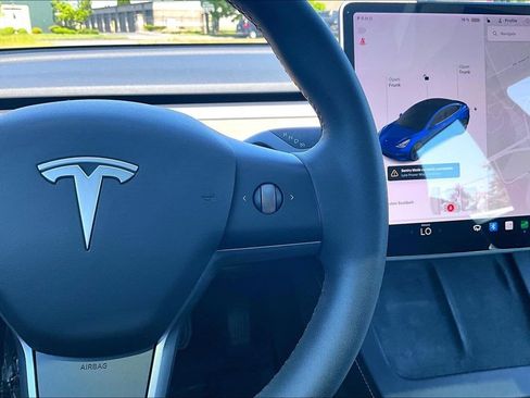 Used 2021 Tesla Model 3 Standard Range Plus RWD image 25