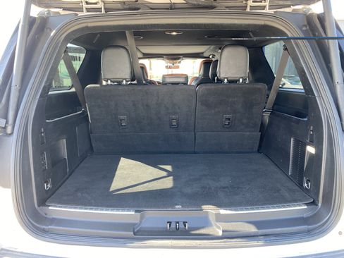 Used 2018 Lincoln Navigator L Reserve w/ Technology Package AWD/4WD image 30