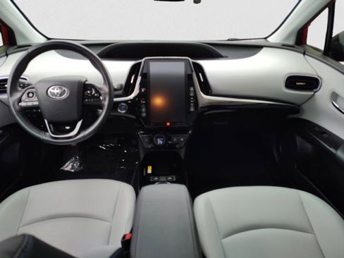 Used 2022 Toyota Prius Limited w/ Premium Convenience Package image 14