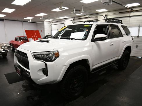 Used 2023 Toyota 4Runner TRD Pro AWD/4WD image 4