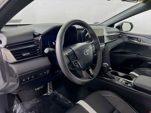 Certified 2025 Toyota Camry SE image 9