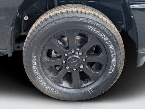 New 2026 RAM 2500 Laramie AWD/4WD image 9