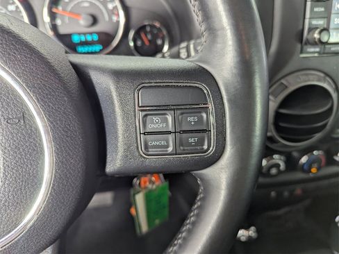 Used 2015 Jeep Wrangler Unlimited Willys image 21