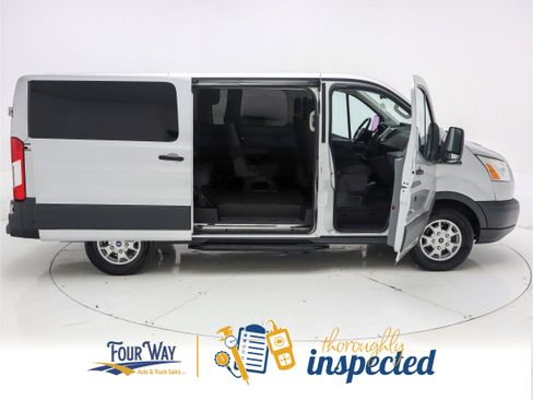 Used 2016 Ford Transit 150 XLT image 3
