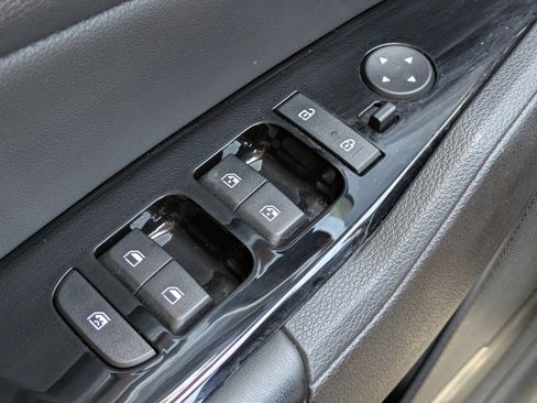 Certified 2025 Kia Sportage EX FWD image 18