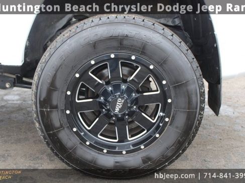 Used 2018 Toyota 4Runner SR5 image 8