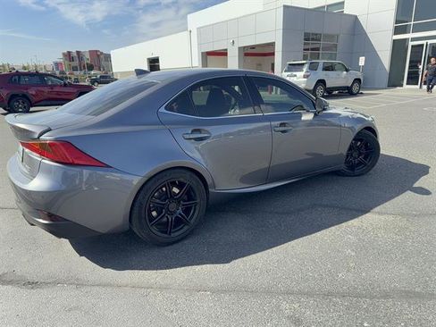 Used 2019 Lexus IS 350 AWD image 33