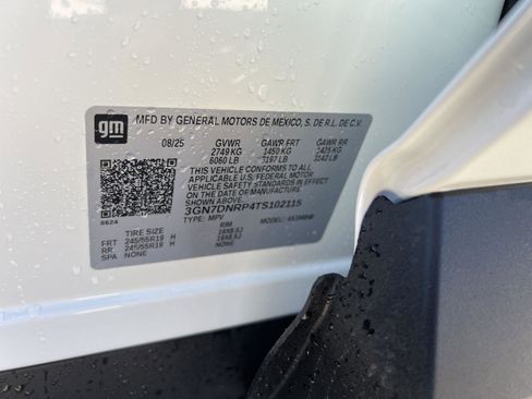 New 2026 Chevrolet Equinox EV LT image 34