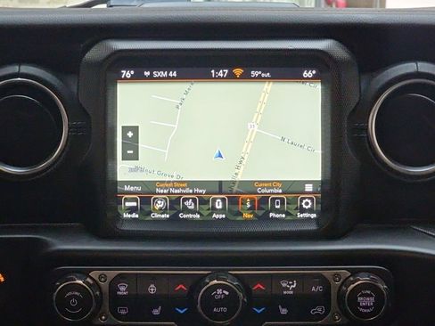 Used 2022 Jeep Wrangler Unlimited Rubicon 4xe w/ Cold Weather Group AWD/4WD image 23