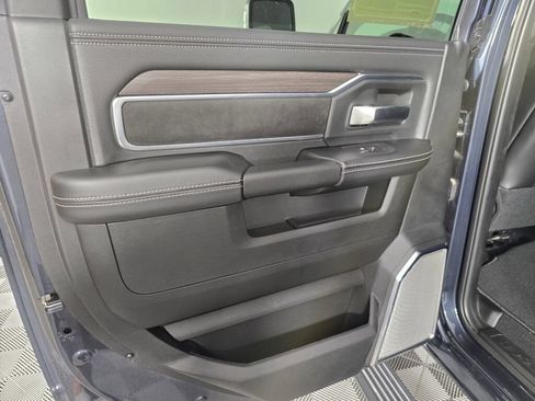 New 2026 RAM 2500 Laramie AWD/4WD image 33