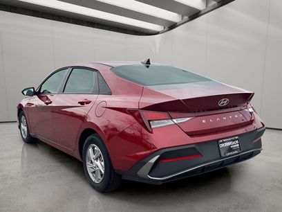Used 2025 Hyundai Elantra SE