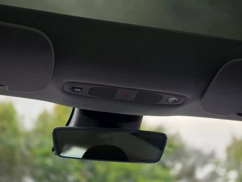 Used 2020 Tesla Model 3 Standard Range Plus image 22