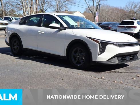 Used 2025 Kia K4 LXS image 5