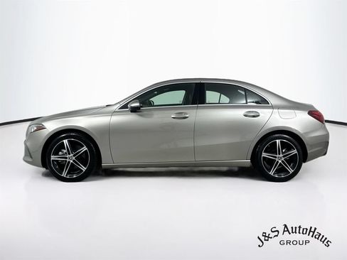 Used 2019 Mercedes-Benz A 220 w/ Premium Package image 4