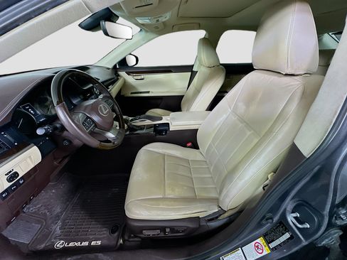 Used 2017 Lexus ES 350 w/ Luxury Package FWD image 13