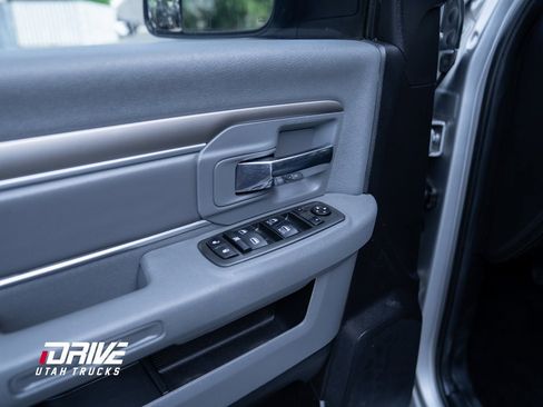 Used 2014 RAM 2500 SLT w/ Cold Weather Group image 29