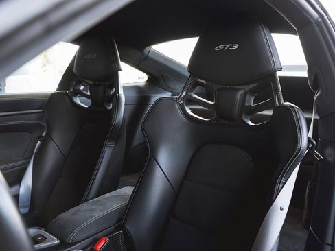 Certified 2024 Porsche 911 GT3 image 5