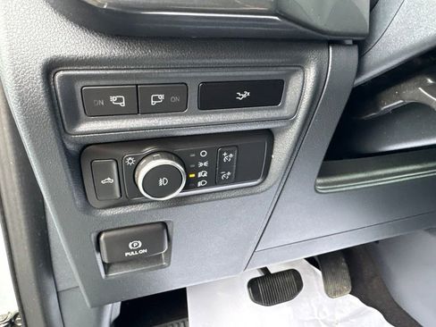 Used 2022 Ford F150 XLT w/ Equipment Group 302A High AWD/4WD image 19