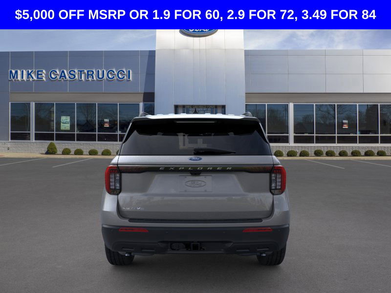 New 2026 Ford Explorer Active RWD image 5