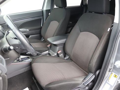 Used 2019 Mitsubishi Outlander Sport SE image 5