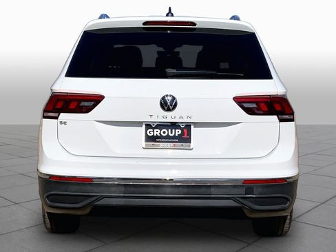 Used 2022 Volkswagen Tiguan SE FWD image 5