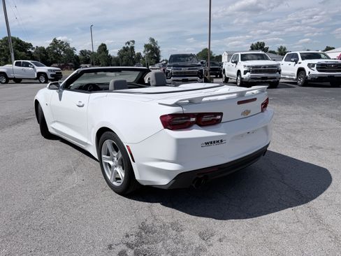 Used 2023 Chevrolet Camaro LT RWD image 3