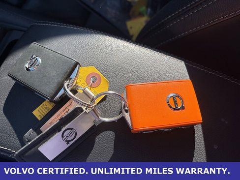 Certified 2023 Volvo XC40 B4 Plus w/ Protection Package Premier image 24