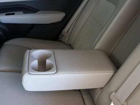Used 2024 Nissan Ariya AWD image 30