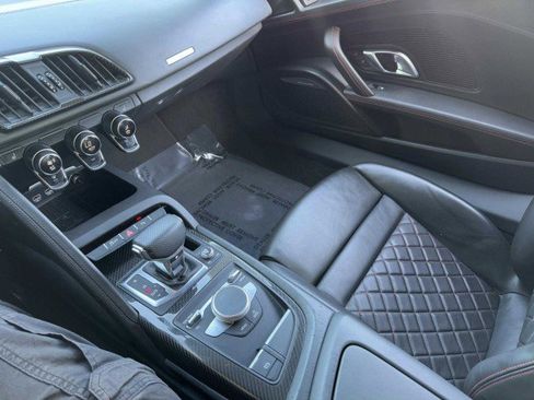 Used 2021 Audi R8 V10 performance image 44