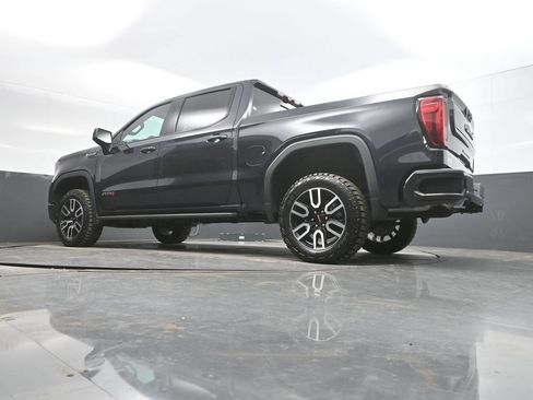 Used 2024 GMC Sierra 1500 AT4 w/ Technology Package AWD/4WD image 38