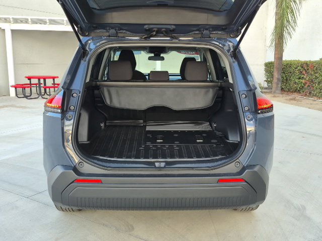 Used 2026 Toyota RAV4 LE FWD image 7