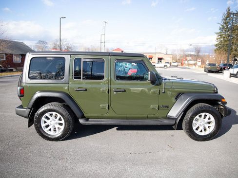 Used 2023 Jeep Wrangler Sport S image 2