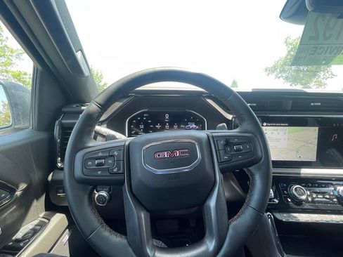 Used 2025 GMC Sierra 1500 AT4 w/ AT4 Premium Package AWD/4WD image 12