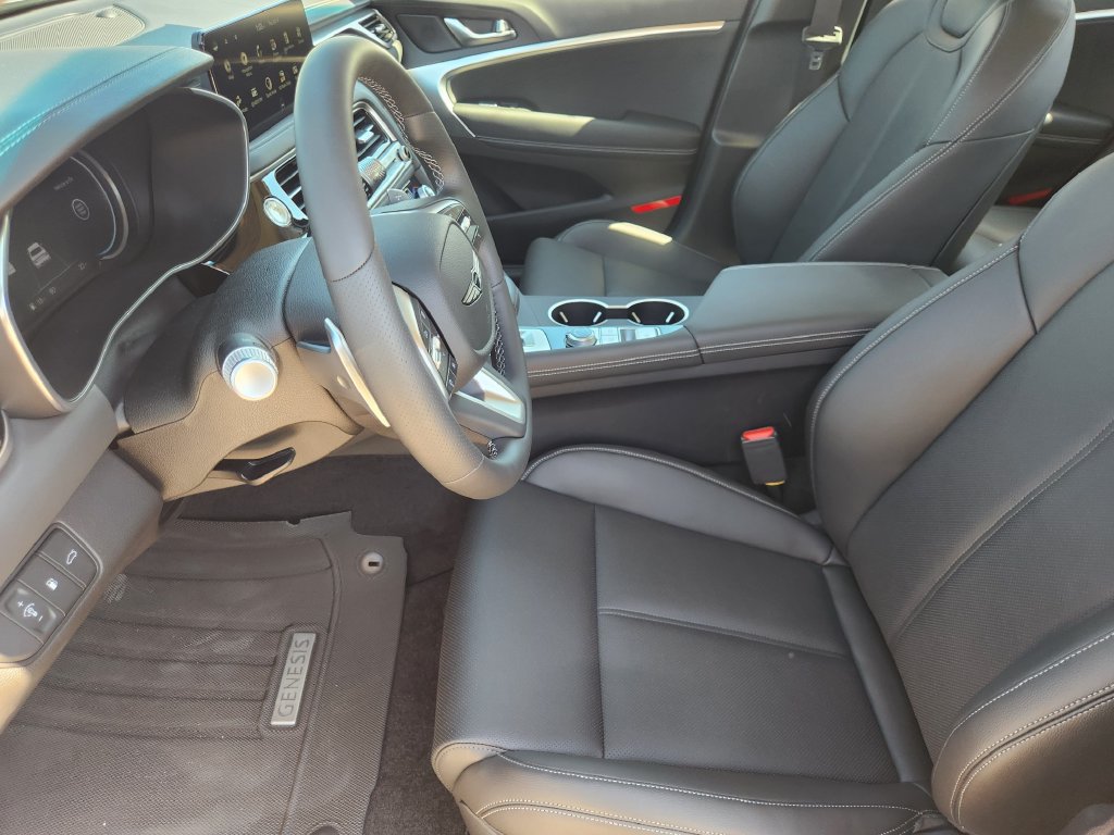 New 2026 Genesis G70 2.5T RWD image 13