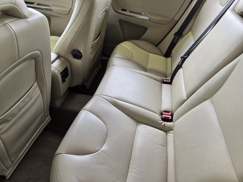 Used 2012 Volvo XC60 3.2 image 42