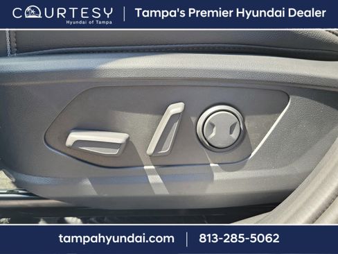 New 2025 Hyundai Tucson Limited image 14