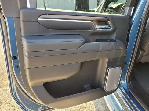 New 2026 Chevrolet Silverado 2500 High Country w/ Technology Package AWD/4WD image 9