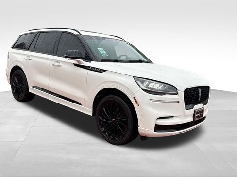 Used 2024 Lincoln Aviator Reserve w/ Equipment Group 201A AWD/4WD image 1