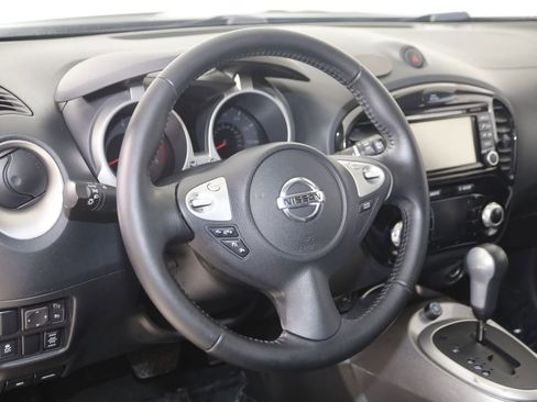 Used 2016 Nissan Juke SL image 6