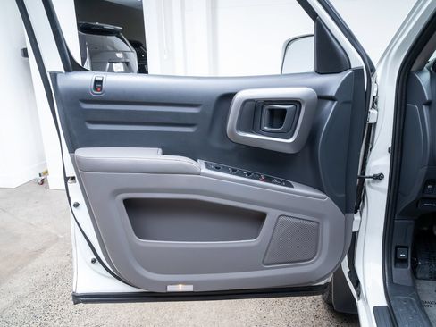 Used 2014 Honda Ridgeline RTL image 12