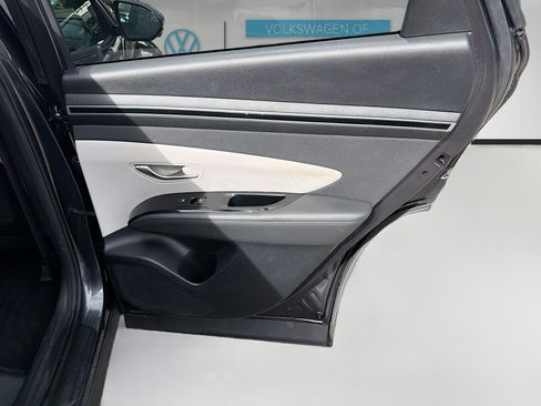 Used 2024 Hyundai Tucson Limited image 31