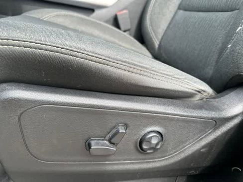 Used 2019 RAM 1500 Big Horn RWD image 6