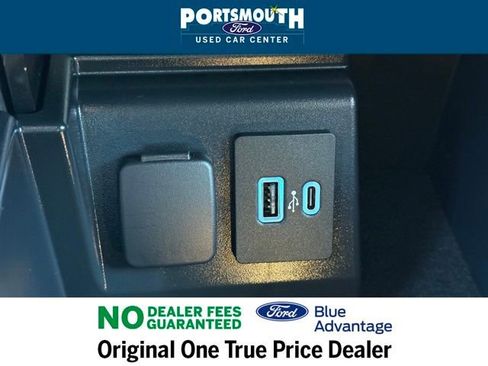 Used 2022 Ford Explorer Limited w/ Limited Technology Package image 18