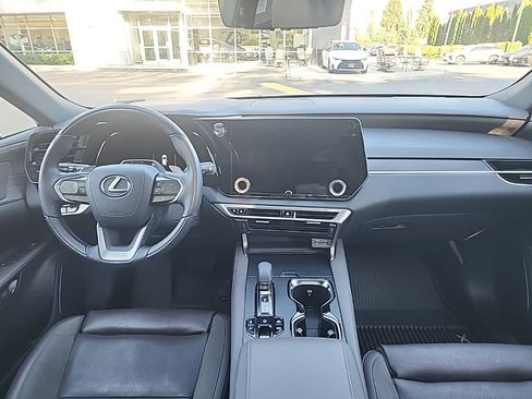 Certified 2025 Lexus RX 450h AWD w/ Convenience Package image 21