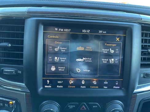 Used 2018 RAM 1500 Laramie w/ Convenience Group image 71