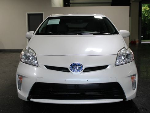 Used 2015 Toyota Prius Two FWD image 7