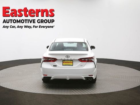 Used 2024 Toyota Camry SE image 36