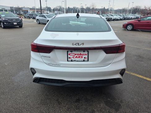 Used 2024 Kia Forte LXS image 5