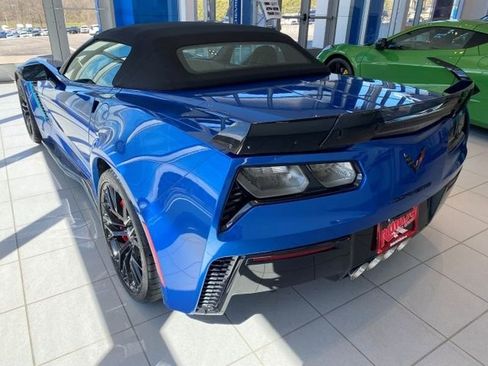 Used 2015 Chevrolet Corvette Z06 w/ 3LZ Preferred Equipment Group image 7