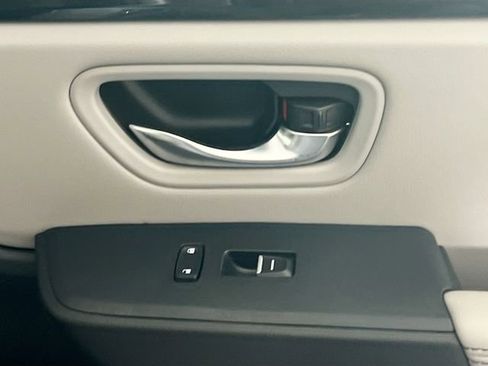 Certified 2023 Honda Pilot Touring image 33